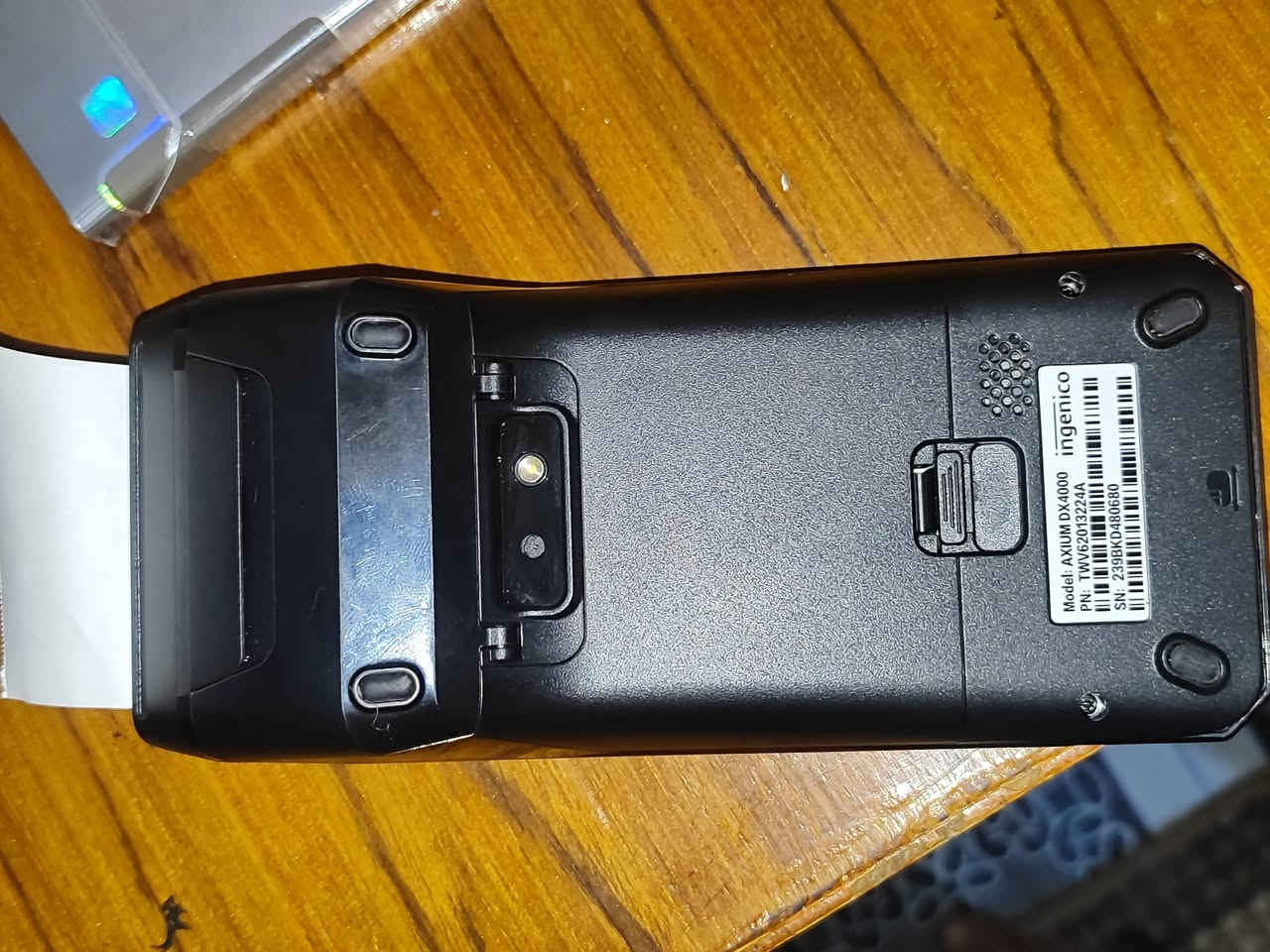 سلام عليكم للبيع جهاز صرف جديد عوزه بس بطاريه شغال نضيف سعر 150وبيه مجال ***********
