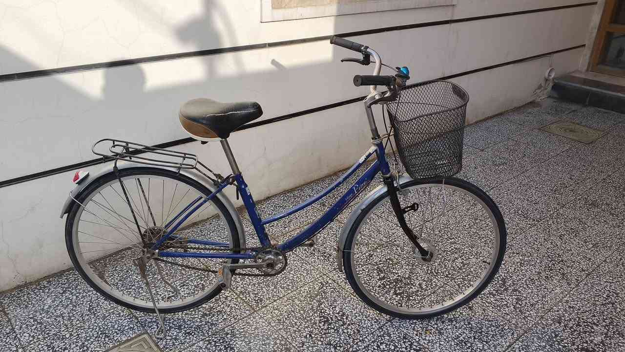 السلام عليكم
بناتي حجم 26 نضيف ياباني شغال كامل  
السعر 75 مكاني بغداد المشتل
واتساب ***********
