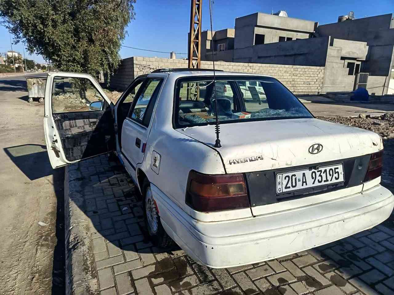 هونداي اكسیل
هونداي اكسیل 
مودیل   1994
بي دفتر بنزین
رقم دیالة باسمي . تحویل وكالة 
جام كهربایي
محرك بروتون باشرط لا سرف ولا بخار 
سعر . 27 و بي مجال
مكاني كركوك بنجاعلي ***********
