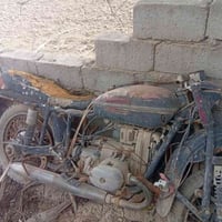 شباب دراجه للبيع امزه موديل قديم ما نعرف يا موديل دراجه قديمه حيل اللي...