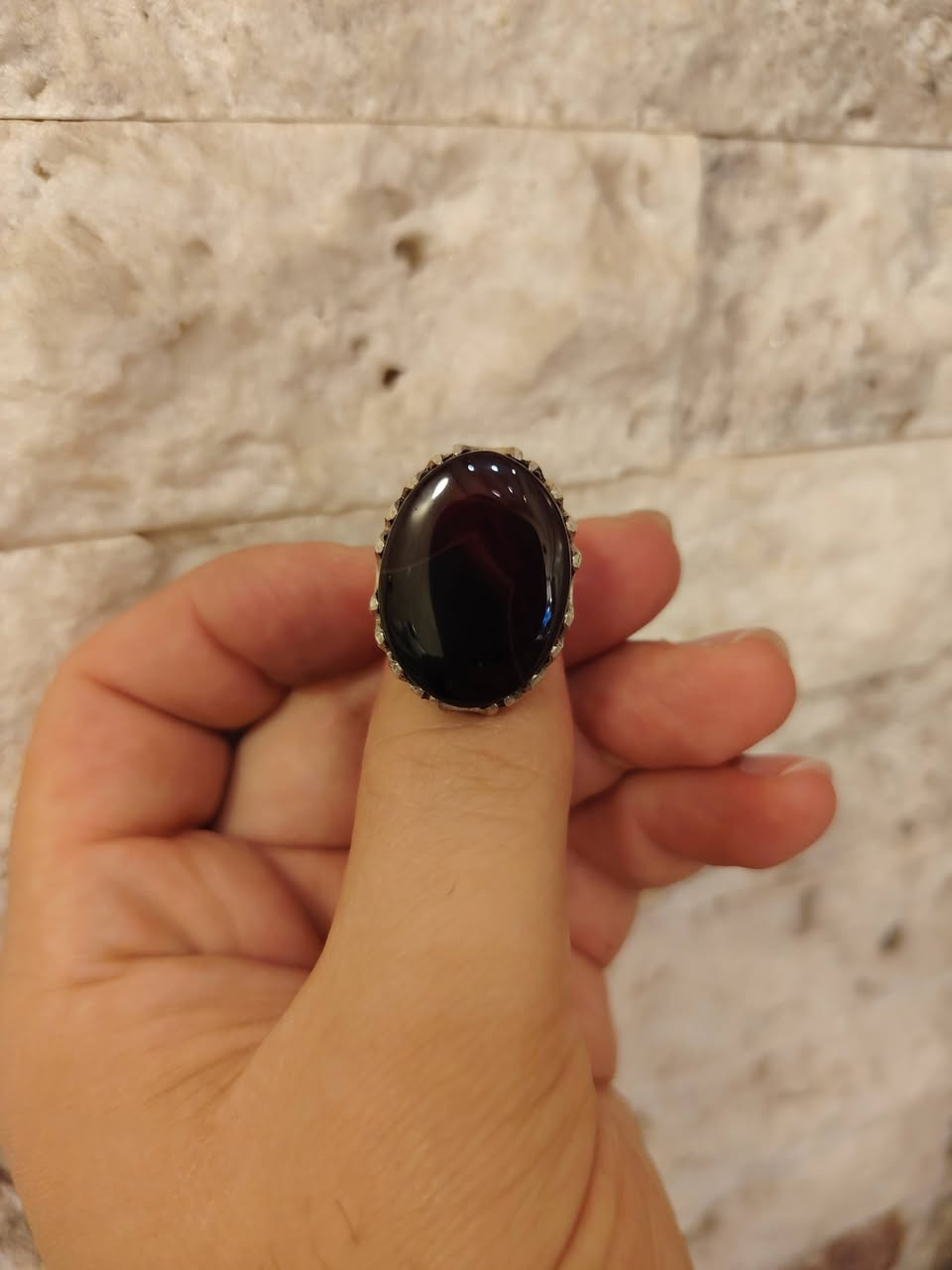 السلام عليكم
محبس فضه 925 عقيق اسود يشف

مع ساعه باتك الاصليه ثقيله

ساعه نقش فرعوني حفر تاريخ شهري

قياس محبس 18 سعر مناسب

المكان النجف الإشرف ويوجد توصيل


**إذا كنت صاحب هذا الإعلان وتريد حذفه لأي سبب، رجاءا أرسل رسالة إلى الدعم الفني**