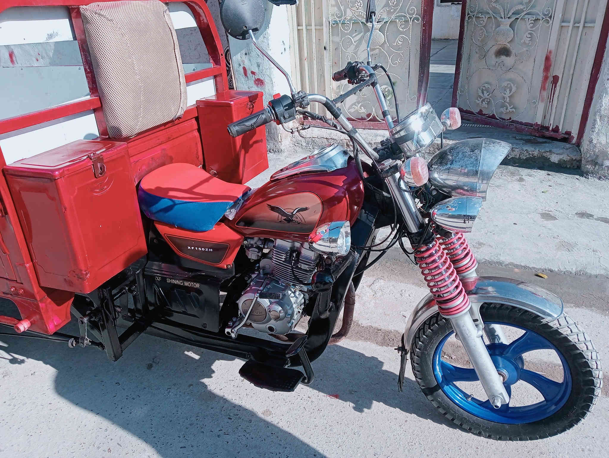 ستوته صقر لبيع مكينه جديده توني شاده مكاني بغداد 
شغله سلف هندر كهربايات 
رقم ***********
