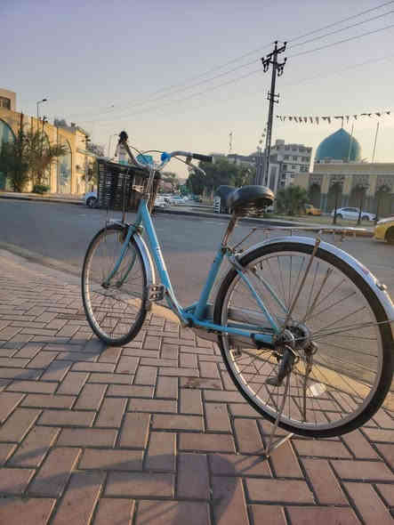 سلام عليكم
للبيع بايك بناتي حجم 26
لون مميز 
بايك كامل مكمل من كلشي 
 دسك دهني خلفي
سلة امامية
لايت امامي 
صنع ياباني اصلي ومختم 
 السعر 80 وبي مجال 
للتواصل ***********
