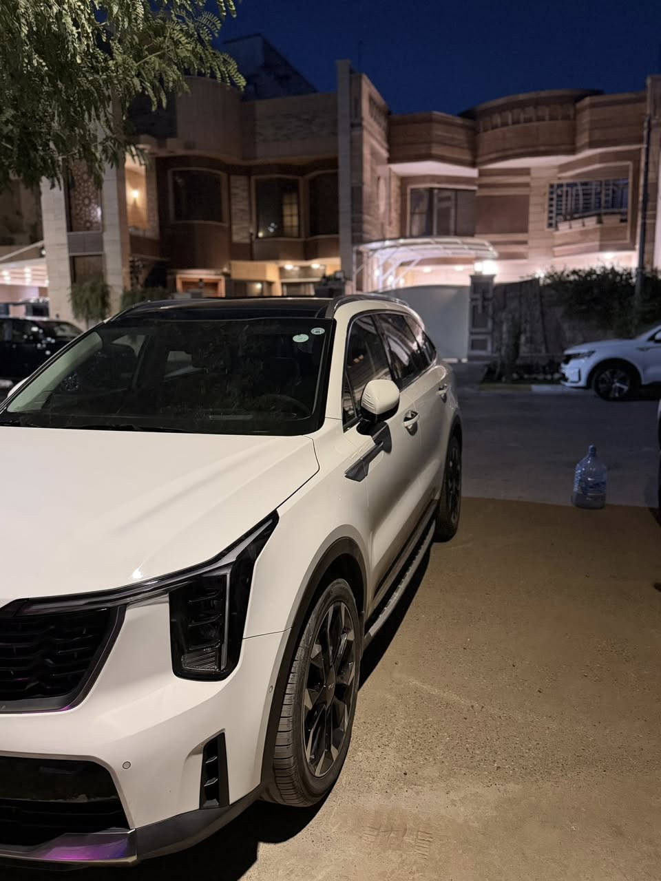 سلام عليكم سورنتو 2024
ماشية 14 ألف 
مواصفات
محرك 6 سلندر 3500
4 كامرات 
سقف بانورامي
مقاعد VIP
صندوق كهربائي
التحكم على المنحدرات
كاميرا 360
مستشعر وقوف
تدفئة المقاعد
تبريد المقاعد
بصمة
مسند الذراع
مثبت السرعة
مرايا جانبية كهربائية
نوافذ كهربائية
حساس المطر
شاشة
ABS
مراقبة النقطة العمياء
نظام المفتاح الذكي
التحكم التلقائي في درجة الحرارة
مقاعد كهربائية
6 وسادة هوائية
مصابيح زينون الأمامية
المصابيح الأمامية ليد
مانع الانزلاق
عرض المعلومات على الزجاج الامامي
إنارة محيطية
أبل كاربلاي
مقاعد الصف الثالث
رادار
شاحن لاسلكي
ستائر خلفية
كشافات ضباب
ذاكرة المقعد
فرامل الوقوف الإلكتروني
وضع القيادة
تحذير مغادرة المسار
نظام بوز الصوتي
منقي هواء
نظام مانع السرقة
التحكم الإلكتروني في الثبات
نظام التوجيه الكهربائي
حساسات ضغط الإطارات
قفل الأمان للأطفال
سياره فول مواصفات واحد على واحد مكفولة سياره من كلشي مغلفة ppf فقط الباب الخلفي بي بارد شبر أو اقل من شبر 
السعر 330 ورقه وبيها مجال حك الجيه 
المكان بغداد زيونة ***********
