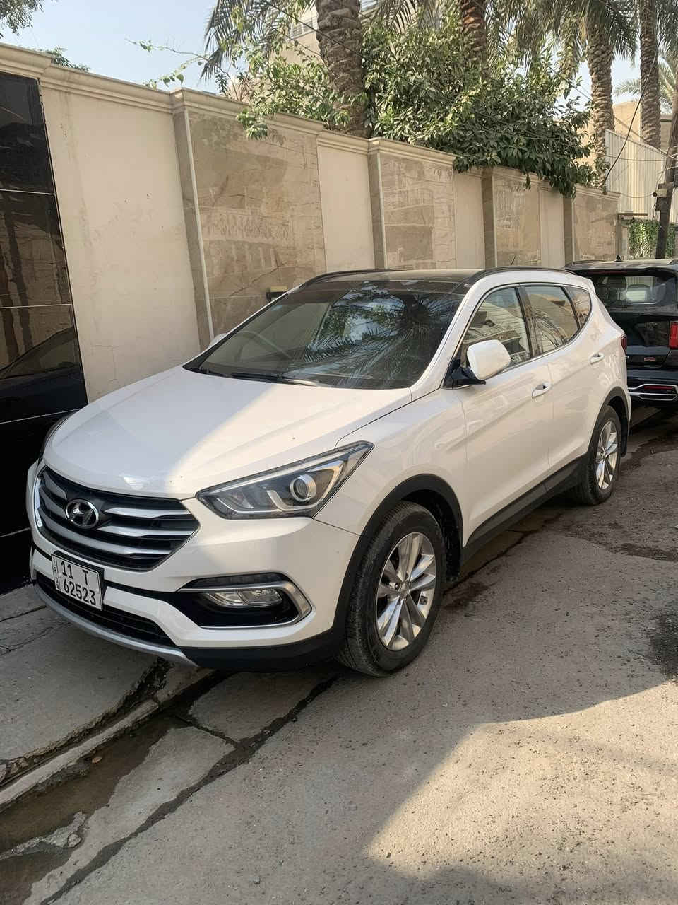 سنتافيا ٢٠١٧ خليجي مكفولة من الصبغ والتبديل
والبارد والشخط جديدة بمعنى الكلمة ماشية ١٢٨ الف كيلو 
محرك ٤ سلندر دوش ٢٤٠٠ 
مواصفات 
بنوراما
تحكمات ستيرن
حساس خلفي 
٣ قطع تبريد 
٧ راكب 
المكان بغداد الكاظمية 
الموبايل ***********
