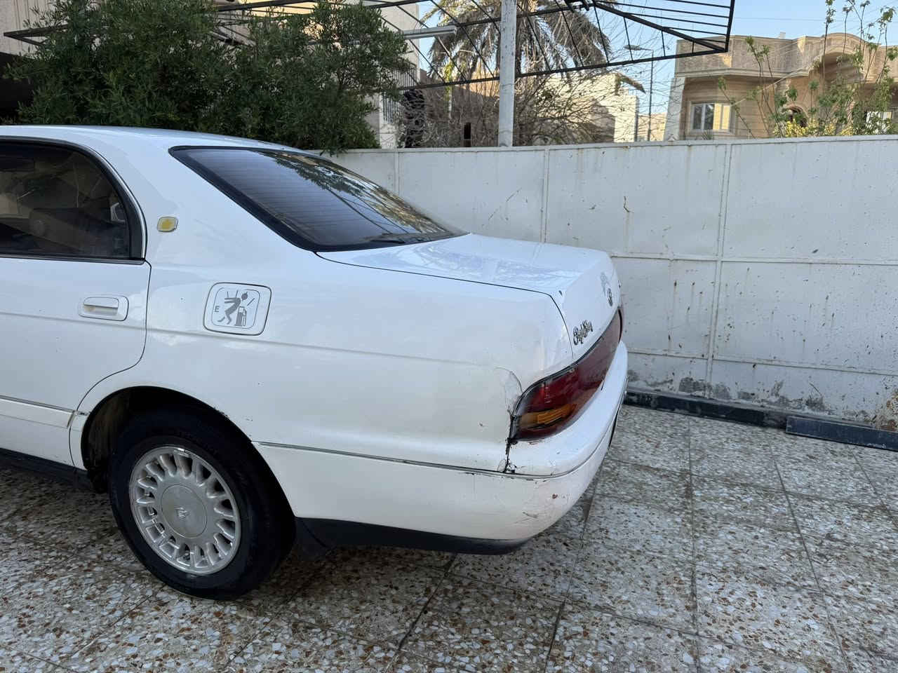 السلام عليكم كراون بطه١٩٩٢رقم دولي بسمي أنبار تحويل وين ميعجبك السياره نظيفه جداً داخل جديد مقفوله من العيب والكص السعر ٥٨ورقه وبيها مجال بسيط العنوان بغداد اليرموك واي استفسار هذا رقمي ***********
