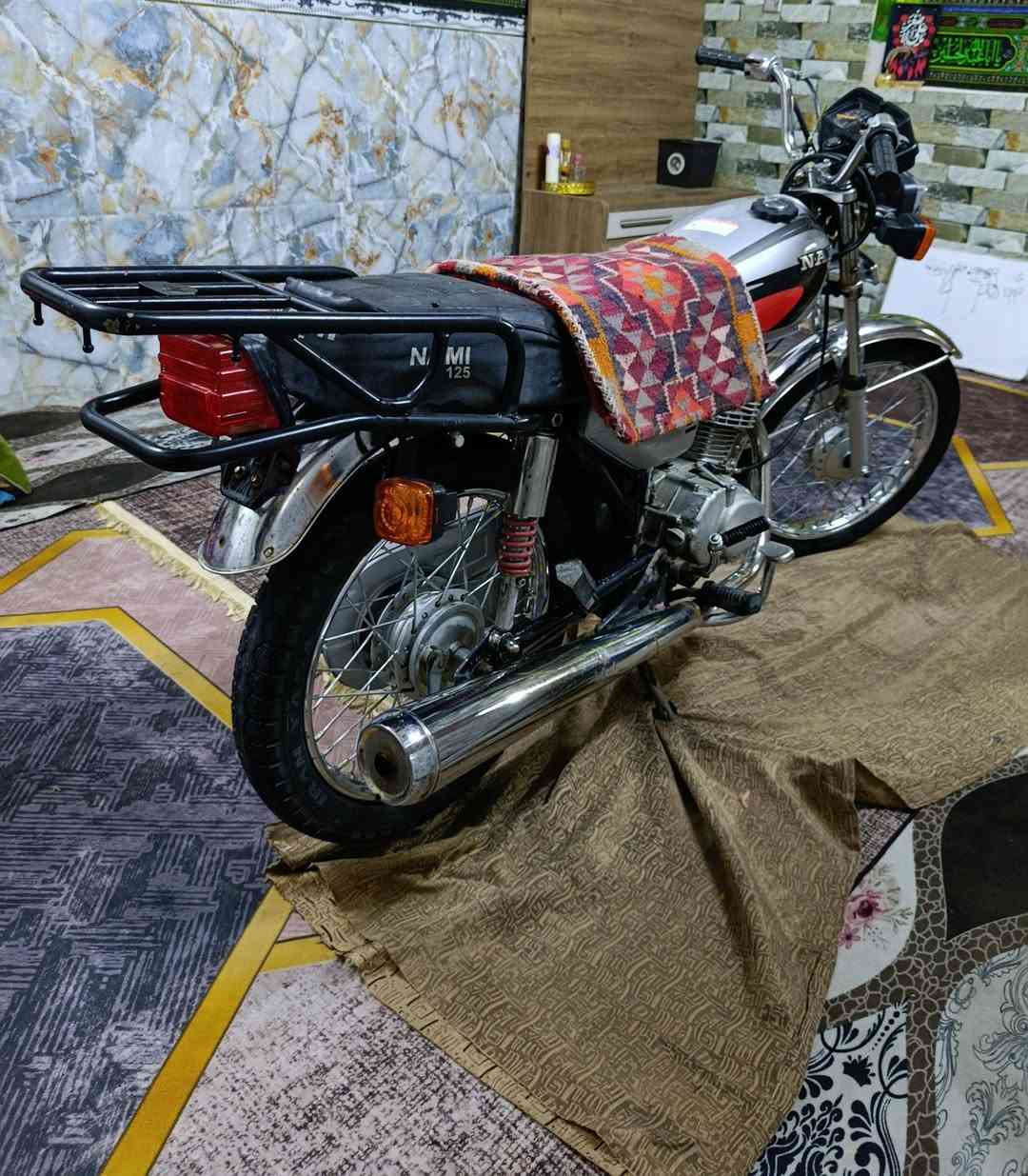 السلام عليكم للبيع دراجه اربعه كير 🏍️🏍️
اوراق اصولي 
موديل 16و المكينه 22
سعر ٧٠٠ وبيه مجال الطيبين 
مكاني نجف كوفه جمهوريه 
متوازي عل بيعته 
رقمي ***********
