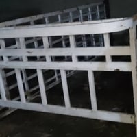 محجر كنتر طول 4ونص  السعر 200الف وبي مجال الستفسار خاص 07719819135