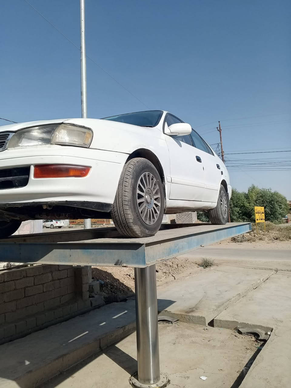 سيارات للبيع موديل ١٩٩٢
مكينه 18ابو الكف كير تومتيك تبريد شغال تدفياء شغال 
والله بي ٤ ابع قطع صبغ  بدون دواخل بس اني ابيع صبغ عام مثل ماشتريت
سعر ٥٤ وبي مجال قليل
***********
***********
