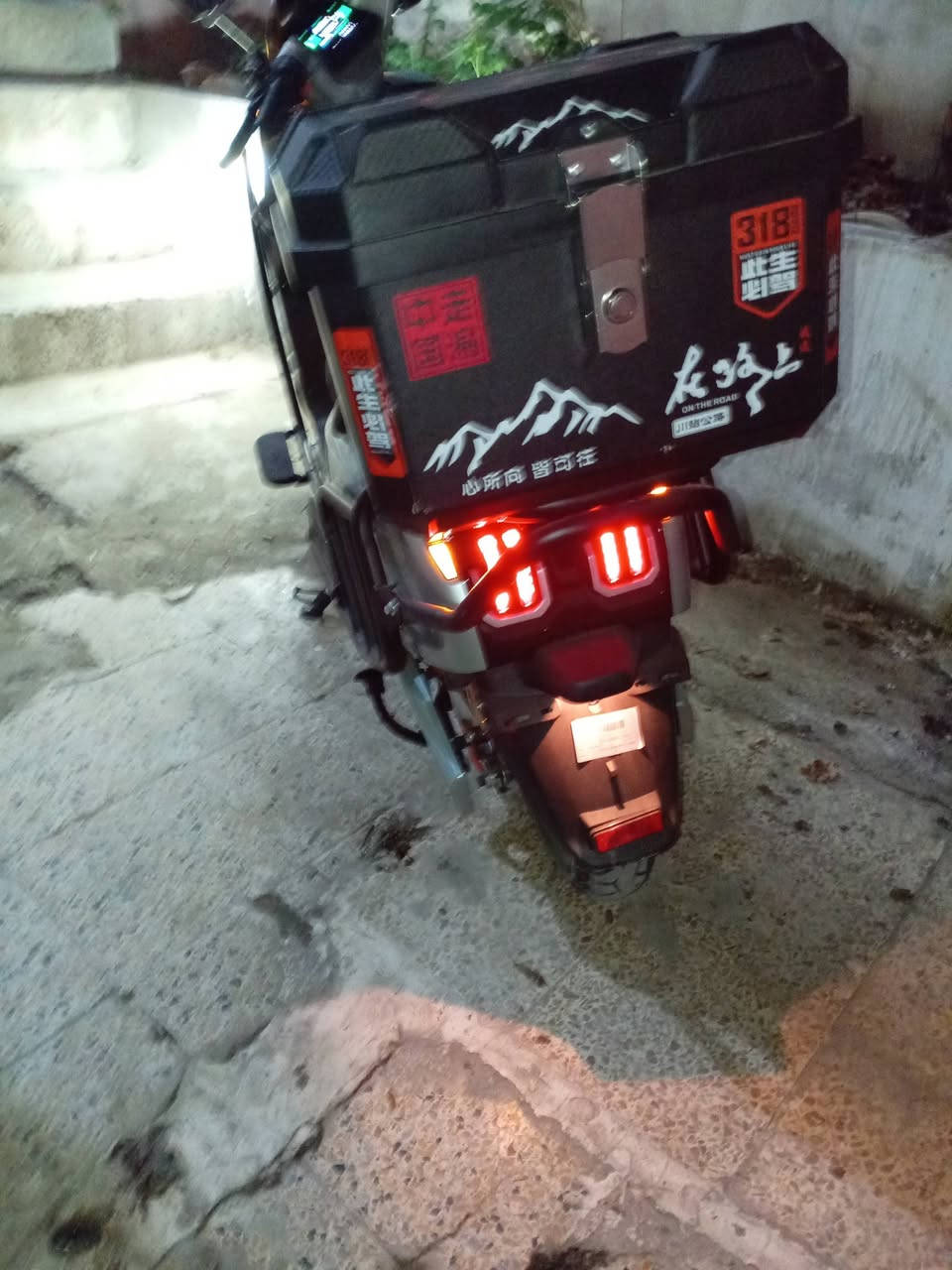 دراجه ماركه Benengصارلي يومين ماخذها 6 بطاريات ملف 2000 السعر مليون و 200


**إذا كنت صاحب هذا الإعلان وتريد حذفه لأي سبب، رجاءا أرسل رسالة إلى الدعم الفني**