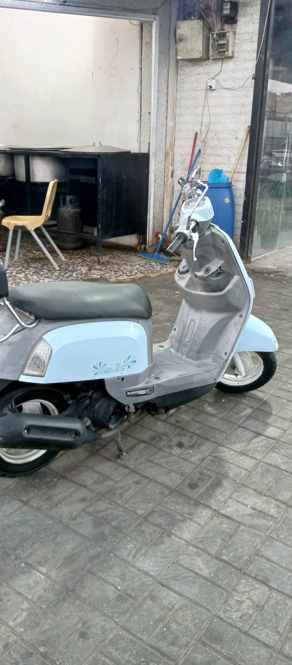 ماكس بوليس نوزل
سمائي داخل رصاصي
كفالة عامة 
مابيها كل نقص كهربائيات شغالة 
الدراجة نشطة 
افول كلة محسن
السعر 850 وبيها مجال حك الجية
عنوان بغداد مدينة الصدر الاورفلي
