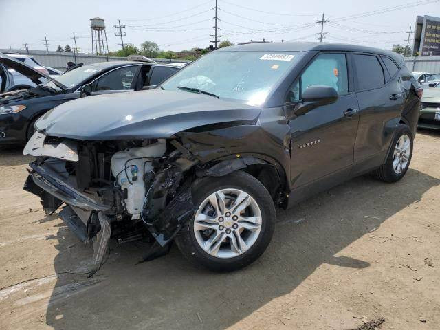 سلام عليكم بلايزر للبيع موديل 2022 
اامكينه 2000 تيربو

السعر 200 وبيها مجال بسيط

الحادث موجود بلمنشور 

الرقم ***********
