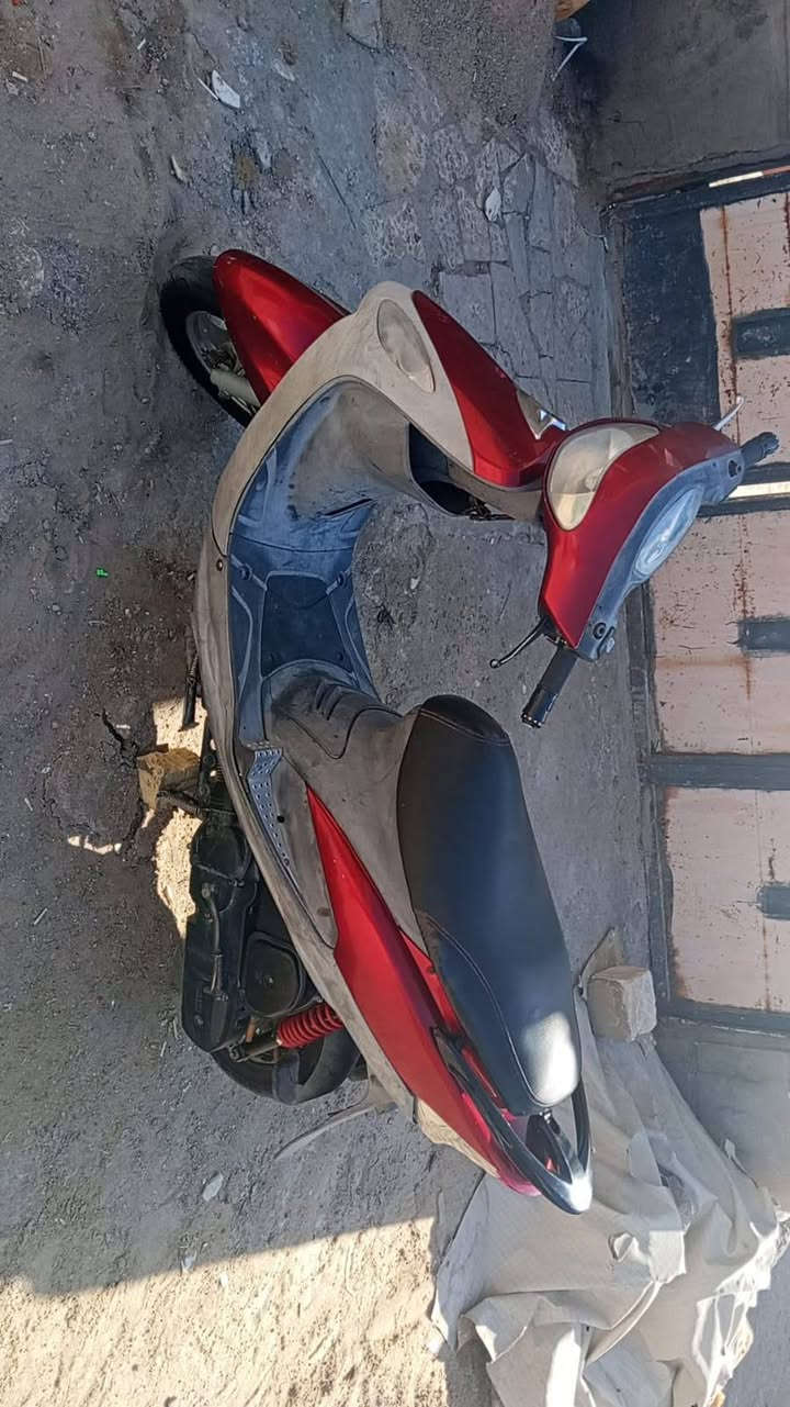ماكس قجمه للبيع كلشي بيها شغال نكره سلف مكينه 49 بلاديه مكاني البصره شط العرب التواصل واتساب هاذ رقم ***********
