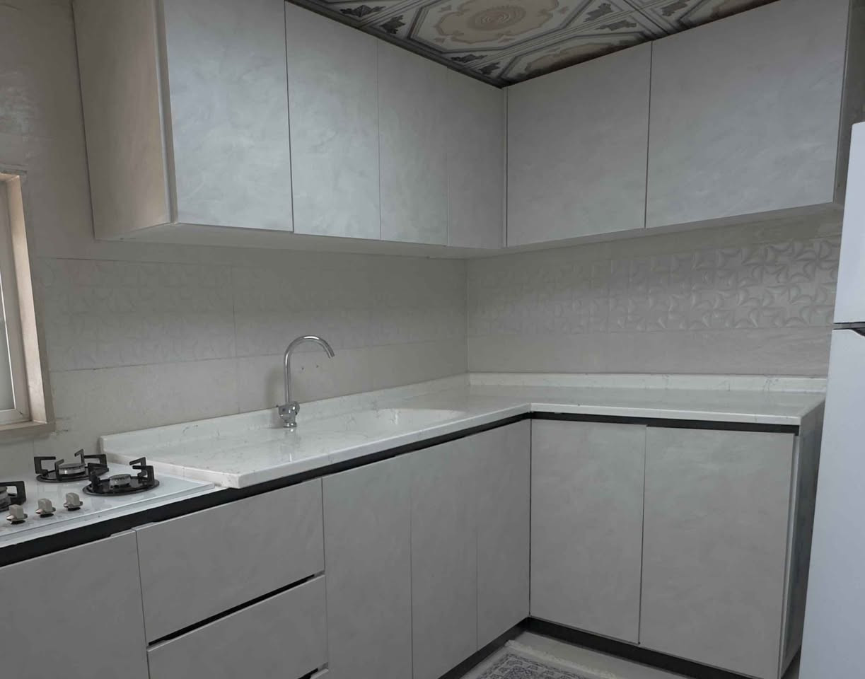 فرۆشتنی خێرا ...  هەولێر 

 ئەم بەردی سەر کەوەنتەرە بۆ فرۆشتن ، خاوێن و ئەسلە . لای حەوزەکە مەتر و نیوە ، لایەکەی تر مەتر و چل سانتیمە . 
نرخی 65 هەزار  دینار .... أربيل, العراق


**إذا كنت صاحب هذا الإعلان وتريد حذفه لأي سبب، رجاءا أرسل رسالة إلى الدعم الفني**