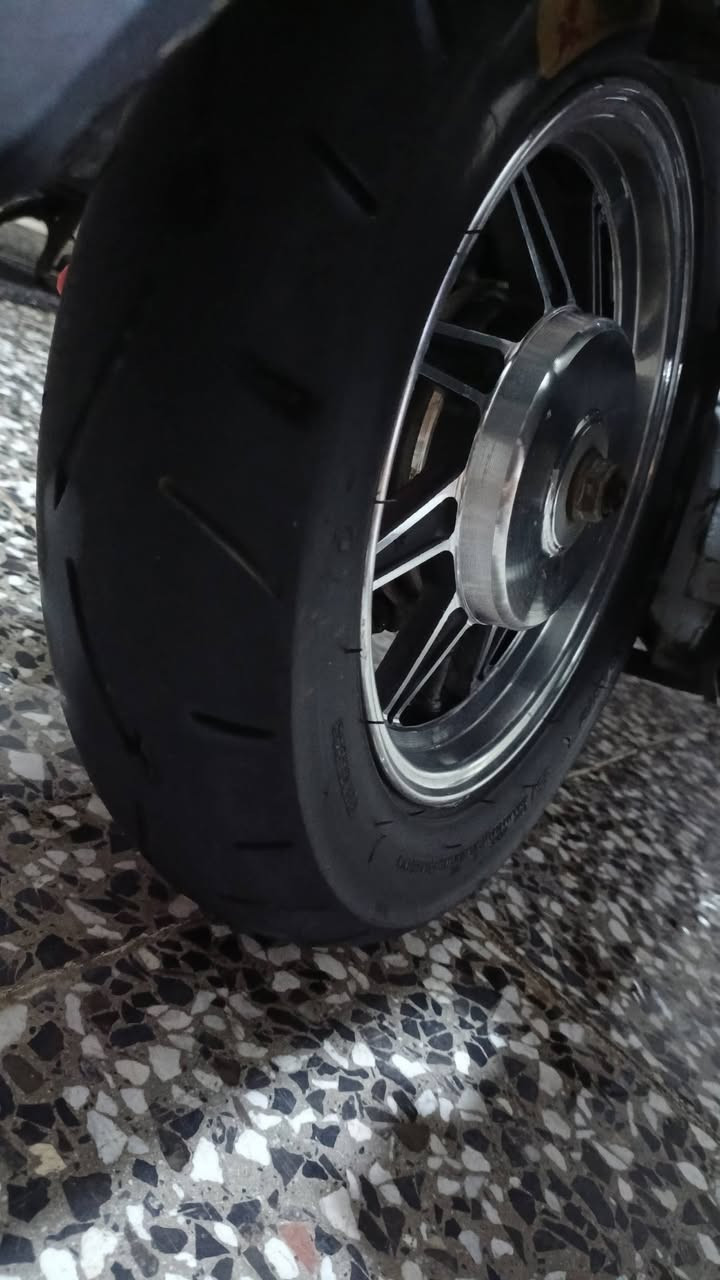 عنواني كربلاء حي العمل سوك لخير توصيل موجود
سلام عليكم وياله ماكس نضاف شوفت عينكم هنه وتايرات سوبر جلاتين نضاف ستعمال قليل كلش بعدهن بجيس فقط بيع


**إذا كنت صاحب هذا الإعلان وتريد حذفه لأي سبب، رجاءا أرسل رسالة إلى الدعم الفني**