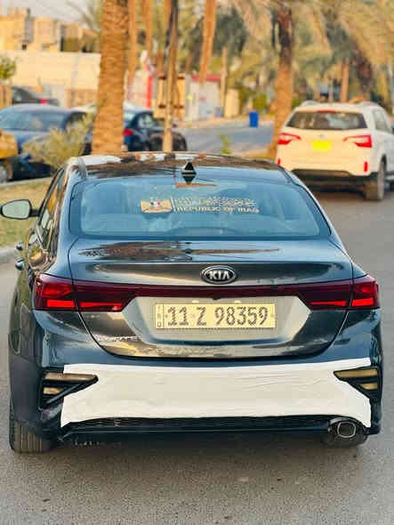 السلام عليكم كيا فورتي وارد امريكي
موديل 2020
حادث فقط بنيد بدون دواخل  رقم بغداد 
مواصفات عاديه 
شاشه كار بلي
رادار امامي
تحديد مسار
محرك 2000 دوش
كير مبدل atm
السعر 122
مكاني بغداد السيديه
***********
