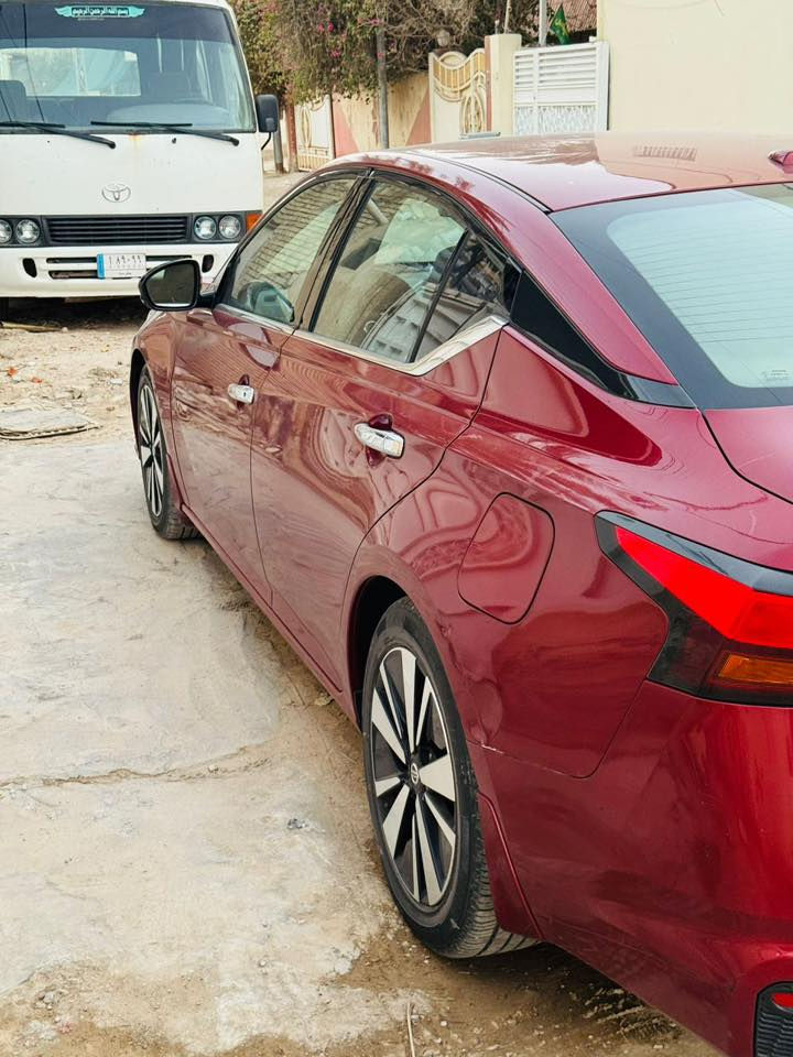 سلام عليكم
نيسان التيماا موديل 2021
معوقين بعدله 8شهر وصير حره بسم ولد شاب وعدي وكاله وحق مداور بيهاا
فول لفول SL موصفاته معروفه
ماشيه 67
حادثه بس باب خلفي مبدل بدون داوخل وبارد بحاملغ امامي 
سياره مكينه 2500
تخم تاير جديد
تبريد ثلج
سياره جاهزه مابيه اي نقص 
السعر 155 وبيه مجال قليل 
مكاني الدوانيه
رقمي ***********
