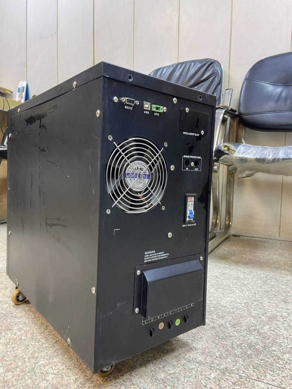 السلام عليكم  UPS  للبيع  جديد ونضيف موصفات عاليه ***********
