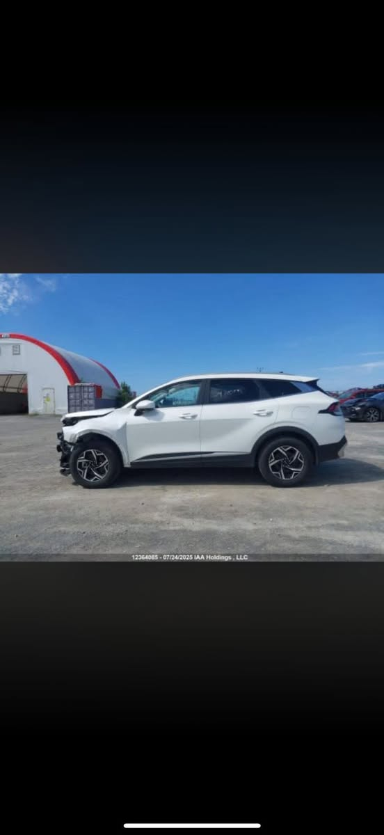 السلام عليكم

سبورتج ٢٠٢٤ دخول جديد فقط ربع بنيد و الجاملغ بارد حتى تبريدها بلادي ماشية ١٧ الف 
اوتو هولد
اوتو ستوب
تحديد مسار
اوامر صوتية
تدفئة كشنات
انظمة قيادة
مانع انزلاق
سايد بريك دكمة
نظام نزول المنحدرات
السعر ١٩٥ و بيها مجال كلش بسيط ***********
