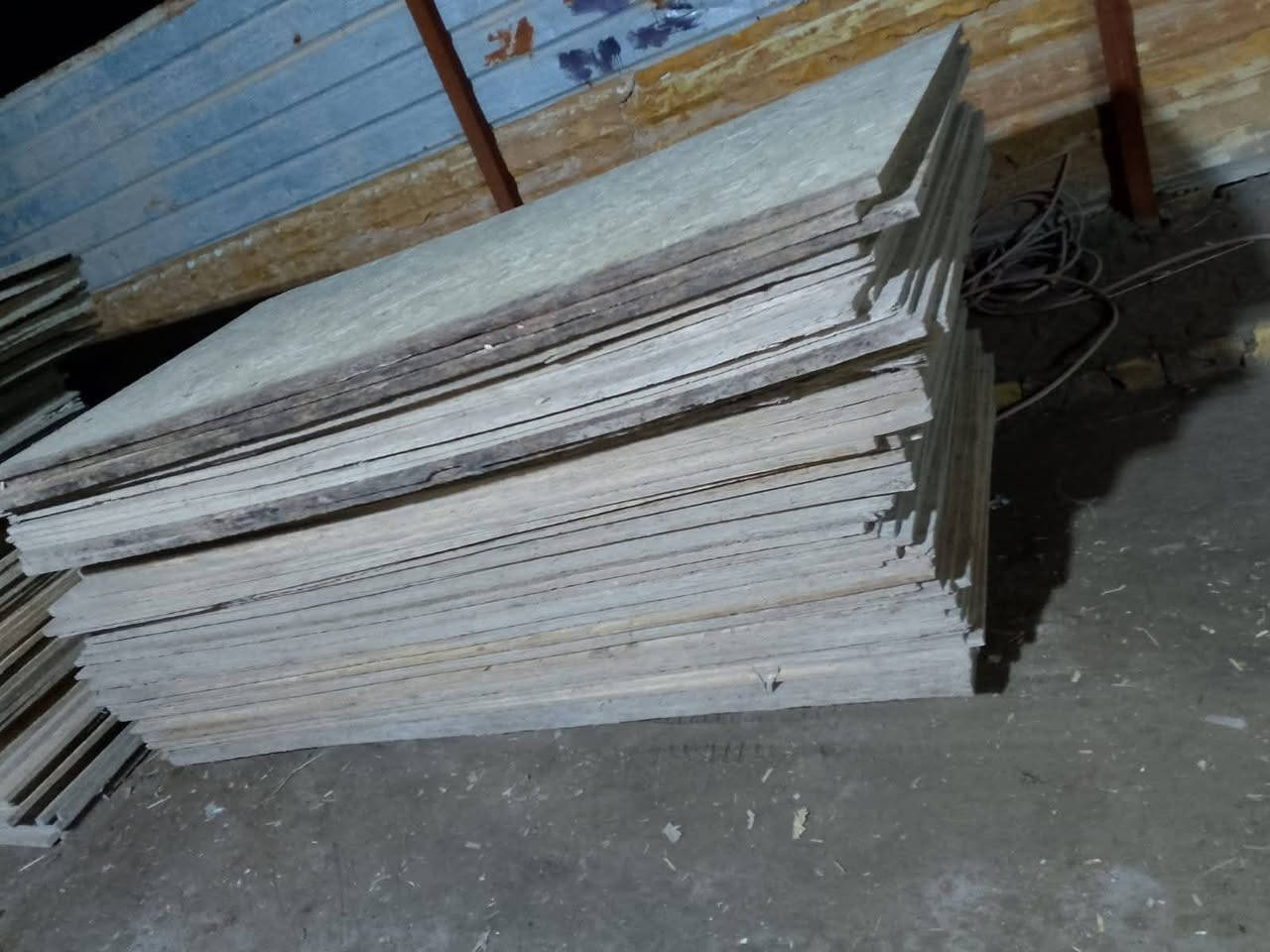 السلام عليكم يوجد بلوك مضغوط للبيع العدد ٩٠٠ اتصل على هذا رقم
***********
