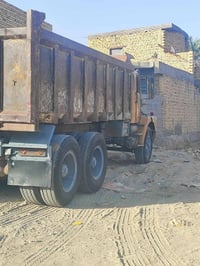 فالفو  1982 بلادي مكفوله كفاله عامه. سياره جاهزه للعمل السعر  23 مليون...