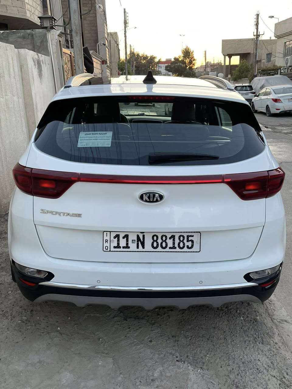 السلام عليكم
سبورتج ٢٠١٩ خليجي فول مواصفات ١/١ 
مواصفات GTLIN فول 
كفاله عامة من الصبغ والبارد 
بصمة 
بنوراما 
جنطة كهرباء 
سايد بريك بصمة
كشنات كهرباء
لايت زنون 
شاشة نفكيشن اصلية 
تبريد شاشه 
وبعد هواي مواصفات 
بيهه ماشيه ٨٥ الف رقم بغداد باسمي 
السعر ٢٠٠  بيها مجال بسيط لاتصال ***********
مكاني بغداد حي العامل
