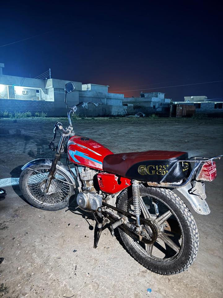 بسبب الوعود الكاذبة دراجة للبيع
السعر 170 وبي مجال *********** متواجد واتساب
