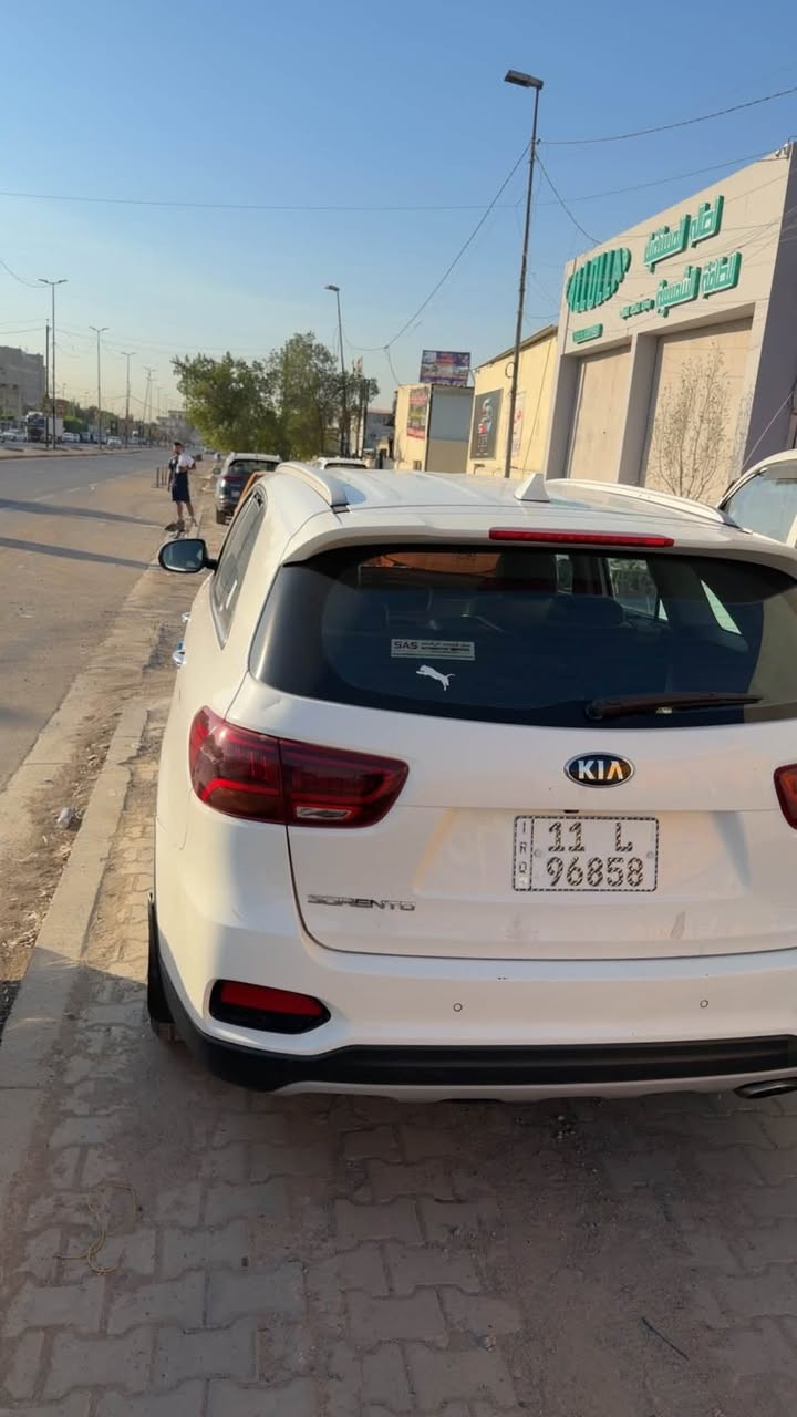 سلام عليكم سورنتو 2020 خليجي سياره كفاله عام سياره فقط بيع بدون مروس الاستفسار الاتصال على رقم ***********
