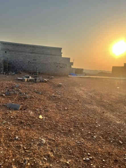 قطعة ارض للبيع بحي الشرطة
فرع العويسات 
متوفر ماء وكهرباء وقريبه عل صب
المساحة ١٦٠ متر ٢٠*٨
السعر ١٣ وبيها مجال 
للاستفسار
***********
