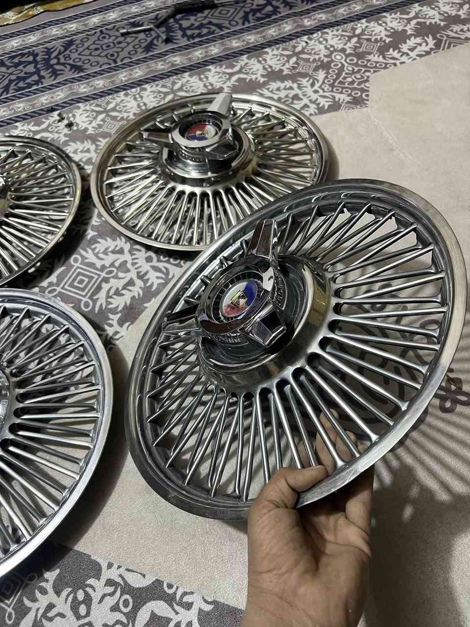 السلام عليكم تخم كبات كلاكسي حجم 14 جدد حلوات لا ركله ولا عواج لا سيم طاك مكاني بغداد بلديات ***********
