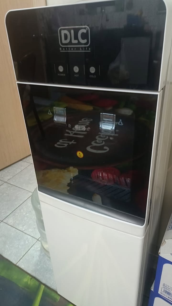 مكلف بلنشر براد جديد ونضيف وشغال فقط الحار ميشتغل سعر75 مكان بسمايه&


**إذا كنت صاحب هذا الإعلان وتريد حذفه لأي سبب، رجاءا أرسل رسالة إلى الدعم الفني**