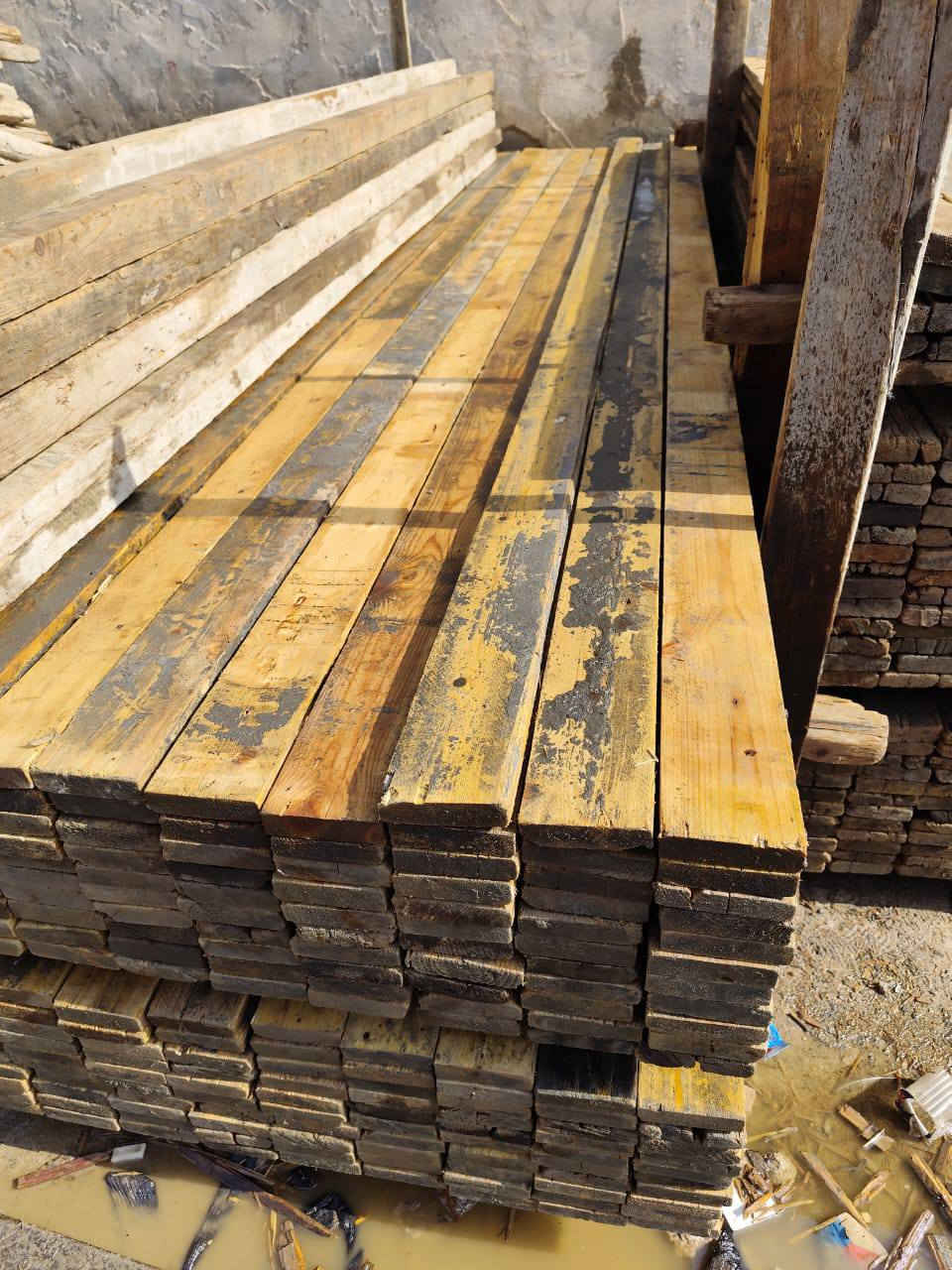 سلام عليكم قالب خشب للبيع لوح مشتغل شغله وحده العدد 13 مكعب ونص العنوان بابل سعر مناسب كلش الرقم ***********
