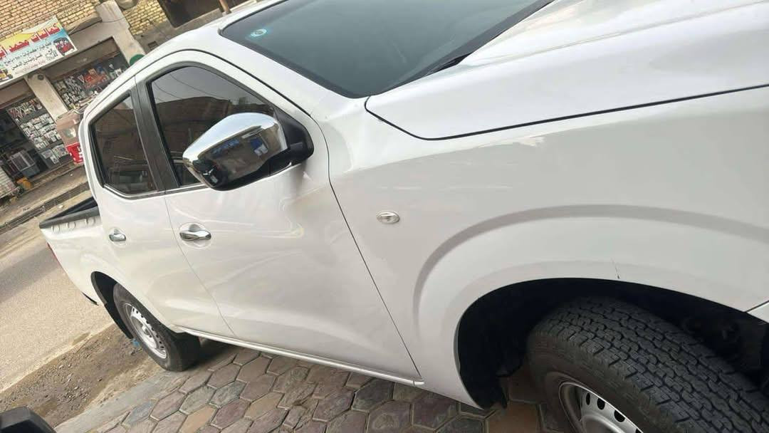 سلام عليكم بيكم نيفاره مديل 22 اوتماتيك 
رقم نكليزي بغداد  مكانها بصره 
مبدل بيها جاملغ و بنيد بدون داخل مثل ما موضح بل سونار 
سعر /190
بيها مجال حك جيه بس 
***********
