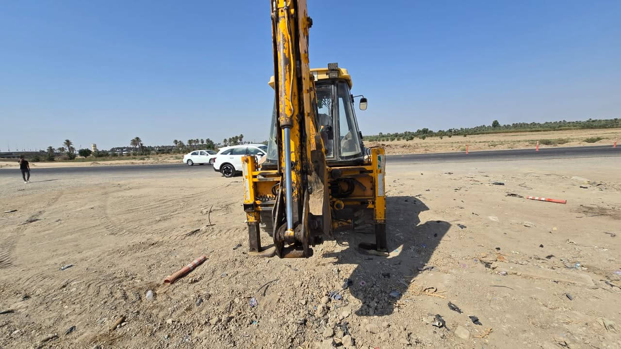 حفار  جي سي بي جاهزه للعمل موديل 1997 سنويه لل26 المكان واسط النعمانية   السعر120. 
‭٠٧٨٠ ١١٣ ٤٩٥٩‬
