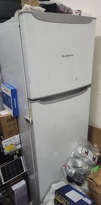 ثلاجه • شغاله • على فحص