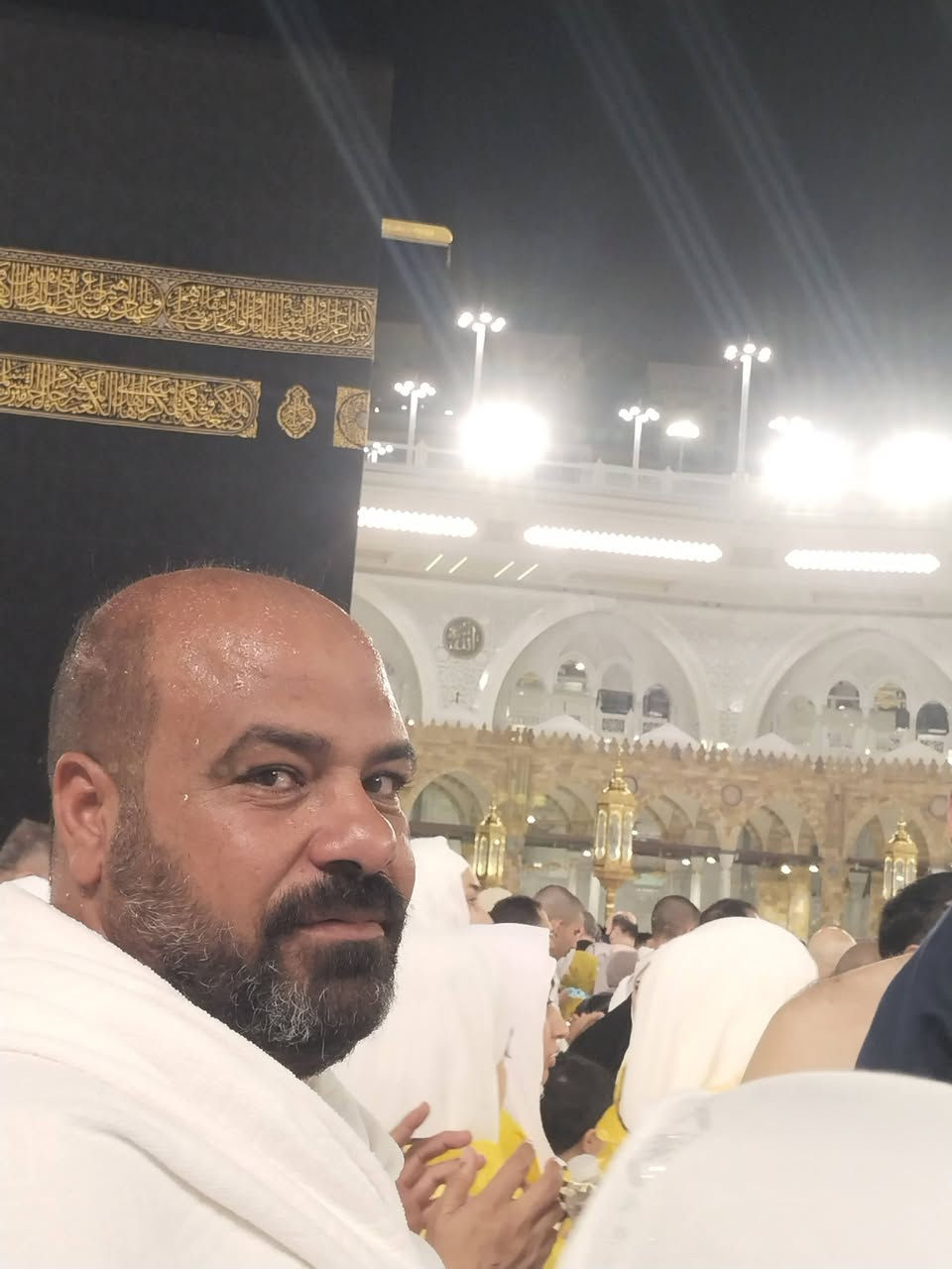 تعلن حملة ام البنين عليها السلام عن تسيير رحلة شهر شعبان في ايام عطلة نص السنه إلى الديار المقدسة مكه المكرمه والمدينه المنوره لأداء مناسك العمره وزيارة قبر الرسول صلى الله عليه وآله وسلم وجميع المزارات في مكه المكرمه والمدينه المنوره ويرافق الحمله كادر متمرس ومرشد ديني ويكون نضام الطعام البوفيه المفتوح ثلاث وجبات طعام  يوجد برنامج طيران عن طريق مطار النجف الاشرف وبرنامج البري عن طريق عرعر الحدودي ويوجد برنامج نقداً والاقساد المريح للاستفسار الاتصال على الارقم
 *********** ابو باقر الاسدي قاسم جوني
*********** ابو حسنين
