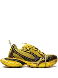 بلنسياكه صفره قطعه وحده نضافتهه 95٪  قياس :40  السعر :15 الف يوجد توصي...