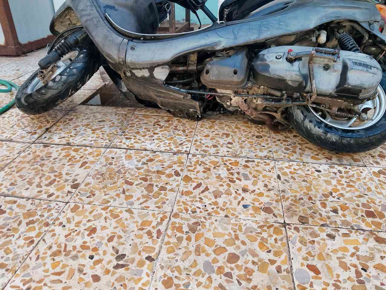السلام عليكم دراجه بيجي 9 زروف للبيع الدراجه جديده و نضيفه حيل ما مفتوح بية شي مكينة ناعمه وحلوه وما مفتوحه كل شي بلادي بيها ما صالها هواية طالعه من الرمبة اوراق اصولية سعرها ب 800 وبيها مجال قليل للشراية للستفسار الرقم ***********
