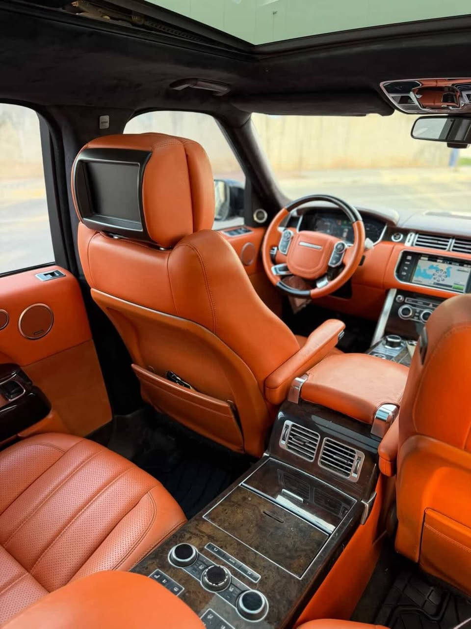 ماشاء الله تبارك الله للمراوس فقط
رانج فوك موديل 2013
فول 1/1 vip ماشية 110 الف ميل داخل لون مشمشي وصاج 🧡8 سلندر دينزل كاز /سياره جديده ما نقصها شي 
سياره بدون ضرر  فقط بيها باب صبغ للجمالية اثار شخوط بسيطه السيارة جديده ما نقصها برغي فقط مراوس مو للبيع شباب مكان سيارة دهوك *********** *********** رقم سنوية كير محرك كلة جديد وبشرط
