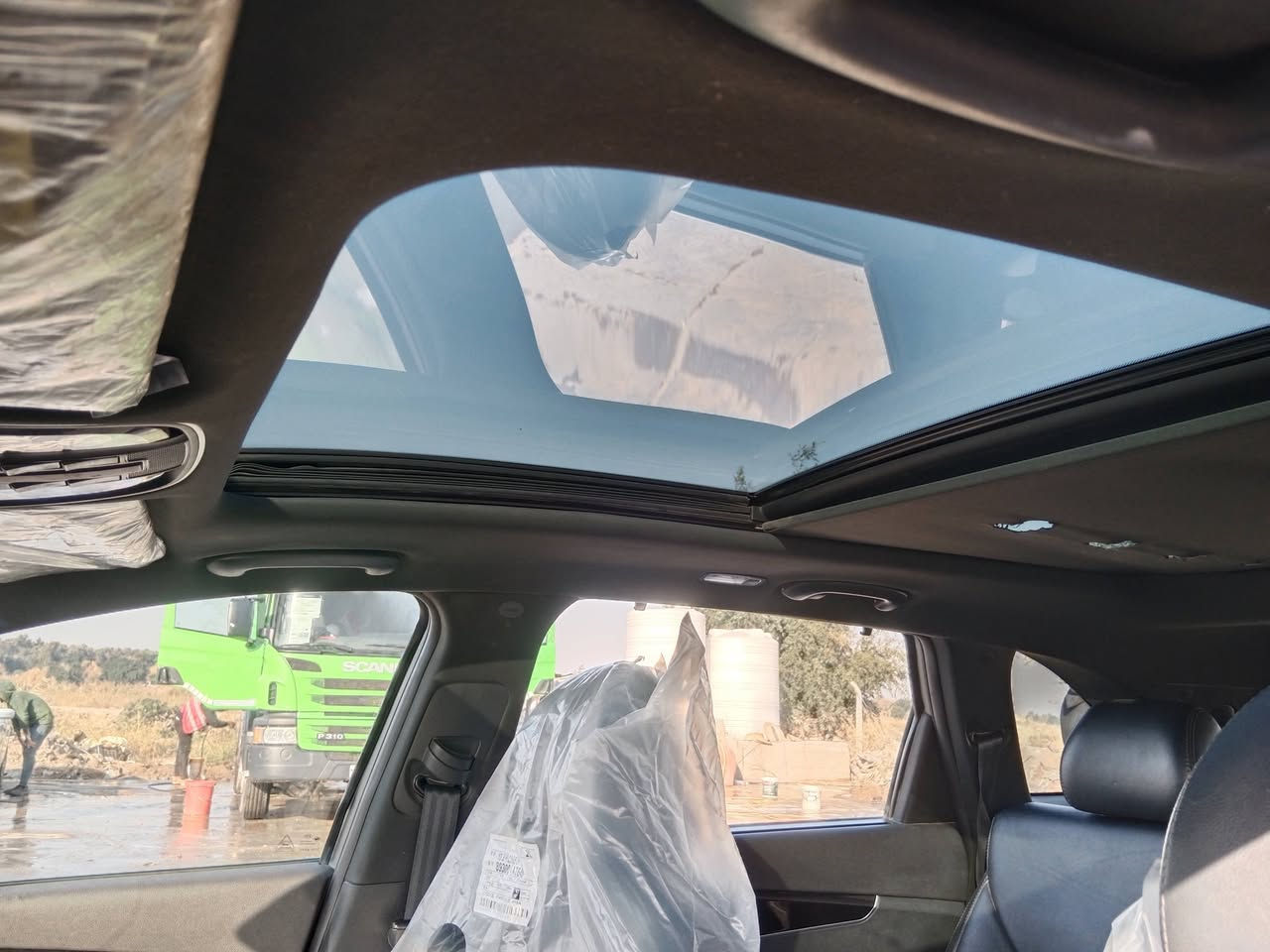 سورنتو للبيع موديل 18 أمريكي فول مواصفات بدون حادث 4سلندر رقم بغداد باسمي تواصل ***********
