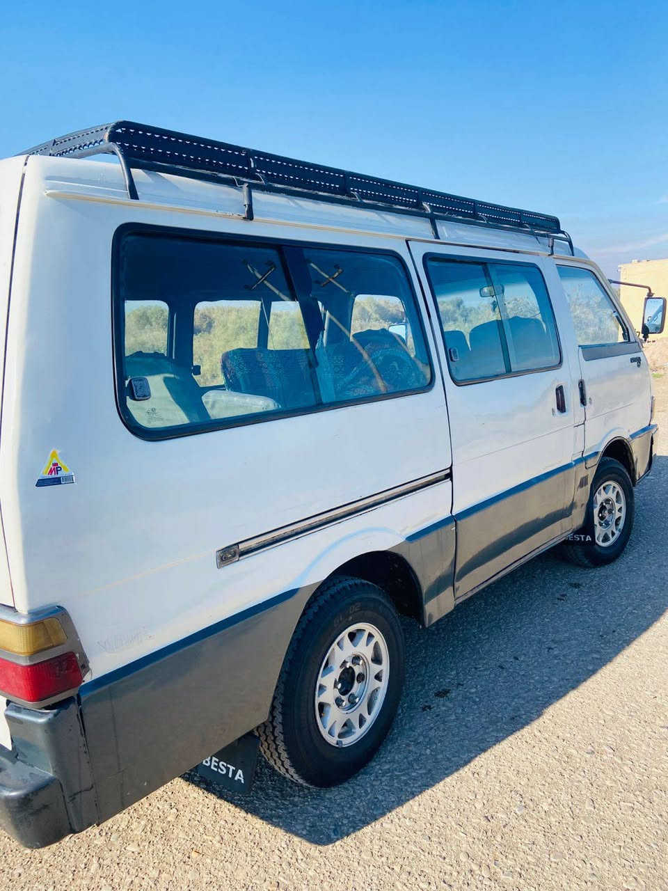 السلام عليكم بسته للبيع رقم بغداد بسمي سنويه 27مكفوله وكله شغال محرك وكير وكهربيات للستفسار على الرقم ***********مكاني واسط النعمانيه
