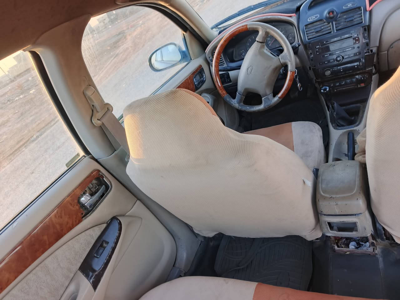 سلام عليك سيارة للبيع نسيان سني موديل 2000 مشروع وطني رقم قادسيه سيارة كفاله من ضربه من عدة البنيد طاير عوزة ترتيب السعر 48 وبيها مجال للطيبين ‏‪***********‬‏
‏‪***********‬‏
