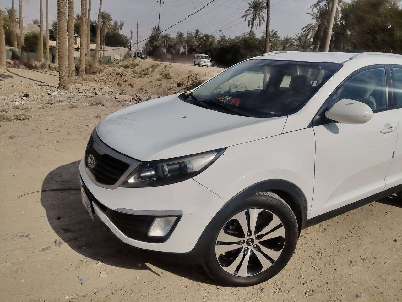 السلام عليكم سبورتج موديل2012
سياره مكفوله من كلشي مابيه نقطه صبغ مكينه مكفوله كير هم سياره بغداد ماشيه 194 الف*********** رقم صاحب سياره
