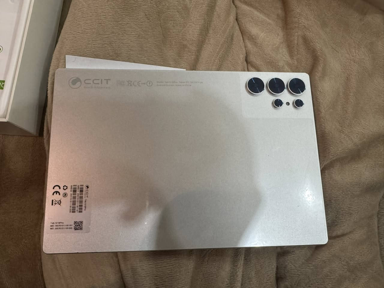 السلام عليكم تابلت ccit  s19pro ذاكره 512 حجم 10.8 بطاريه 100 جديد يشغل نت 5G ما مفتوح ولا مشتغل بس مفتوح من الكارتونه ملحقاته كامله شاحنه وكيبورد وماوس ccit ولزكه وكفر نضيف نضافه 100‎%‎ سعره 125 وبي مجال مكاني بغداد البلديات 
***********
