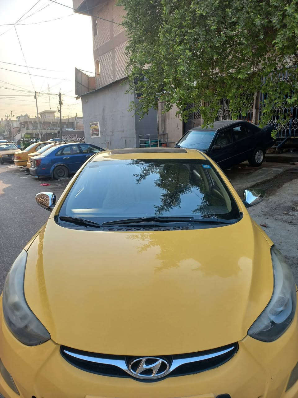 السلام عليكم للبيع النترا خليجي 2013 بصمة فتحة كامرة شاشة حساس فول مصفرة هيئة وغرامات رقم انكليزي جديد سنوية جديد السعر 110 عنواني بغداد ***********
