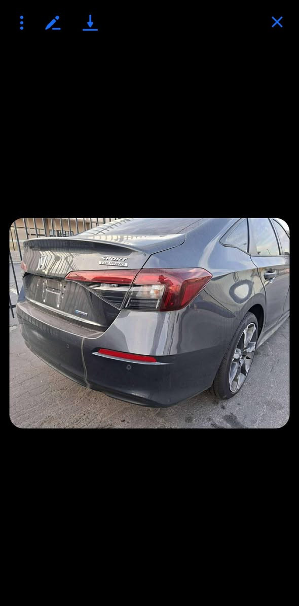 السلام عليكم
هوندا سيفيك تورنك 2025 السيارة اعلى فئة هايبرد ابيع بالحره السعر 125 وبيها مجال
***********
