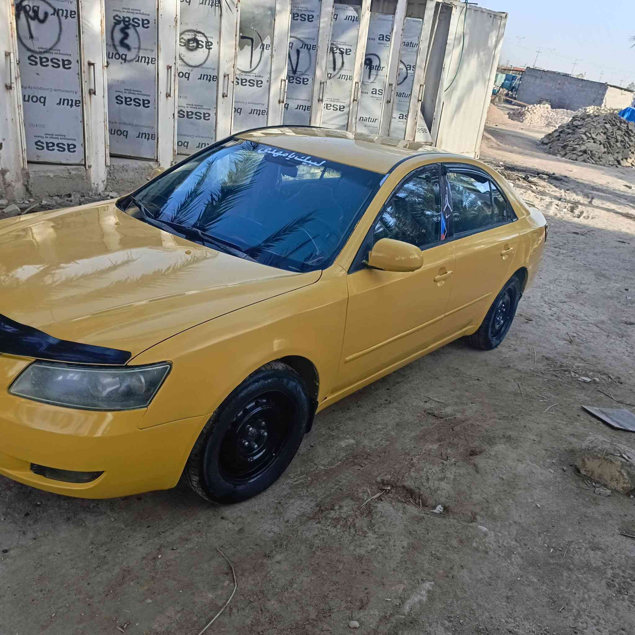 السلام عليكم سونات موديل 2008جاهزه 
مكينه كير حداديه تخم تاير تبريد شاشه 
رقم بغداد دولي سنويه جديد 2029
 بيه باب مبدل فقط السعر 78وبيه مجال 
مكان بابل القاسم رقمي ***********
