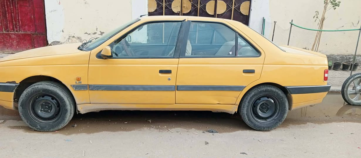 السلام عليكم بيجو ٤٠٥
سنويه  ل٢٩ مكفوله اي ضربه ما بيهه مكفول كير محرك تبريد شغال الموديل 16
***********
