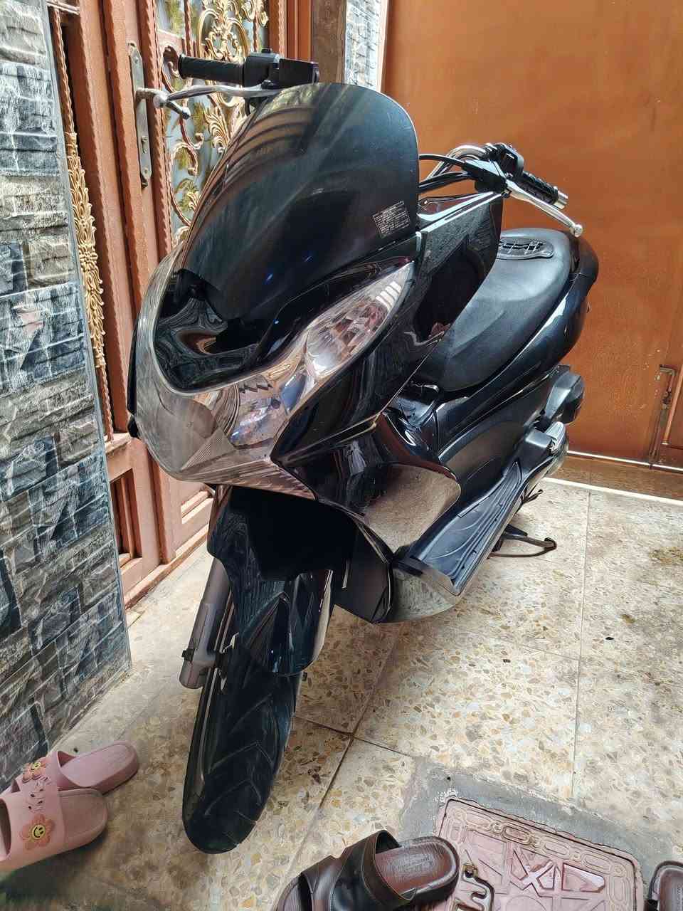 سلام عليكم دراجه بي سي اكس
جيل لاول ياباني نوزل للبيع ٧ اوراق
دراجه ناعمه وشلعه قويه كربلاء حي العباس 
***********
