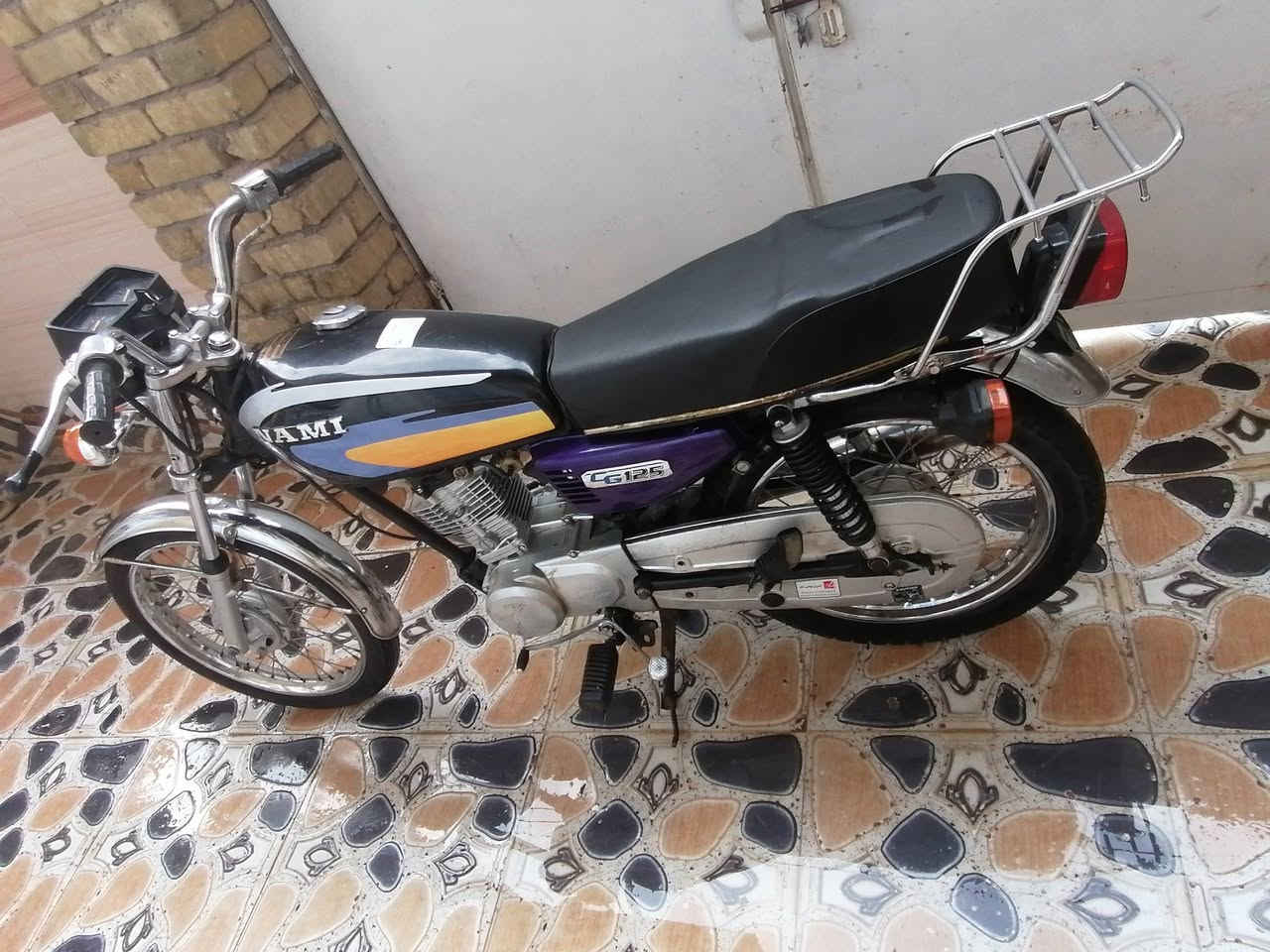 دراجه أوراق اصولي كامله من كلشي سعر 700وبيه مجال تفاصيل خاص


**إذا كنت صاحب هذا الإعلان وتريد حذفه لأي سبب، رجاءا أرسل رسالة إلى الدعم الفني**